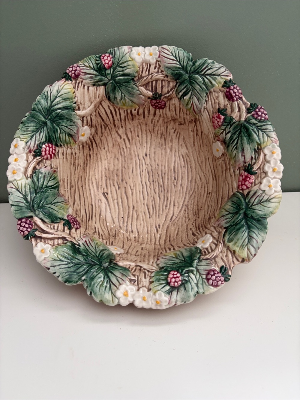 FITZ and FLOYD vintage 1990 Raspberry Woodland Serving Bowl Fruit Floral Bramble